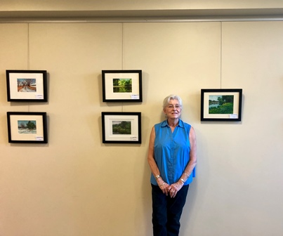 Suzanne and five paintings